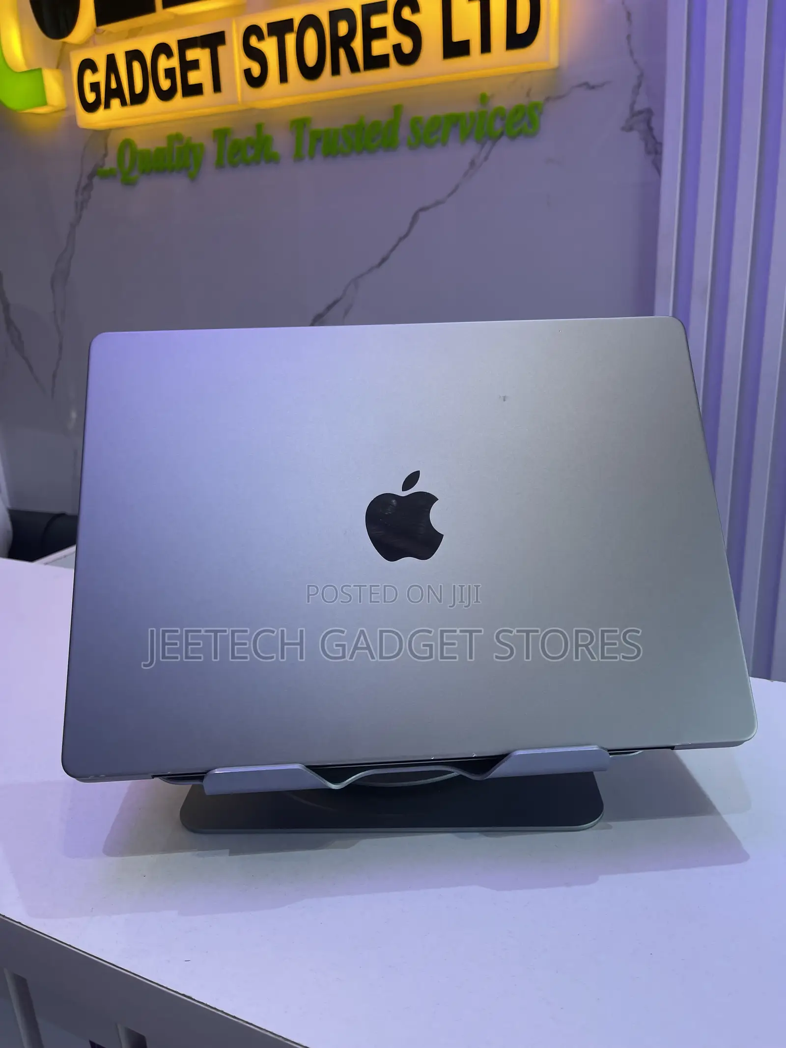Laptop Apple MacBook Pro 2023 M2 Pro 16GB Apple M2 Ultra SSD 1T