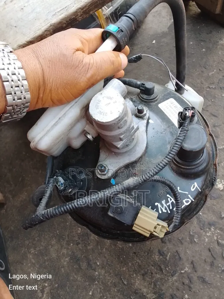 Servo & Master Ford C-Max 2018