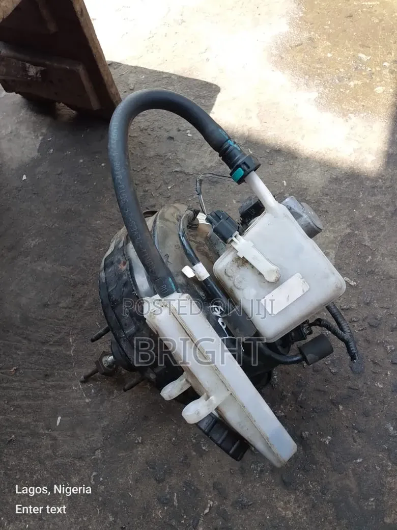 Servo & Master Ford C-Max 2018
