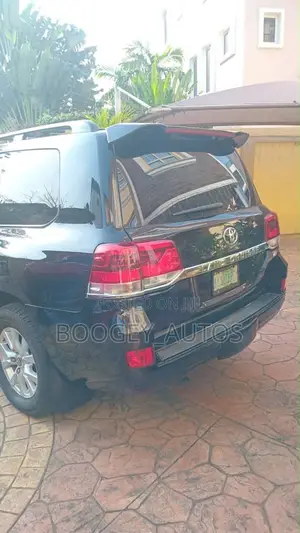 Toyota Land Cruiser 2018 Black