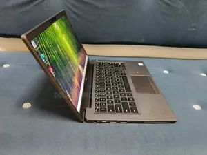Laptop Dell Latitude 7400 8GB Intel Core i7 SSD 256GB