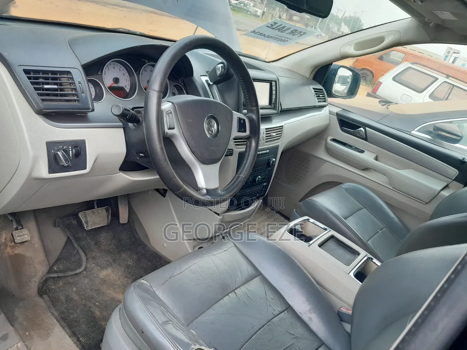 Volkswagen Routan 2010 Black
