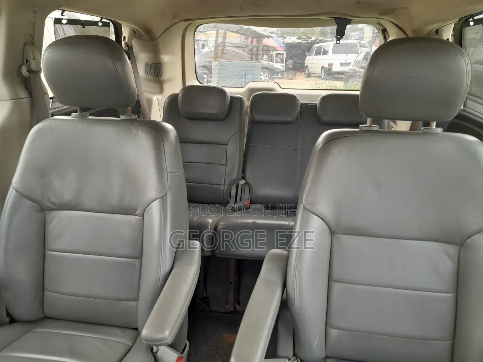 Volkswagen Routan 2010 Black