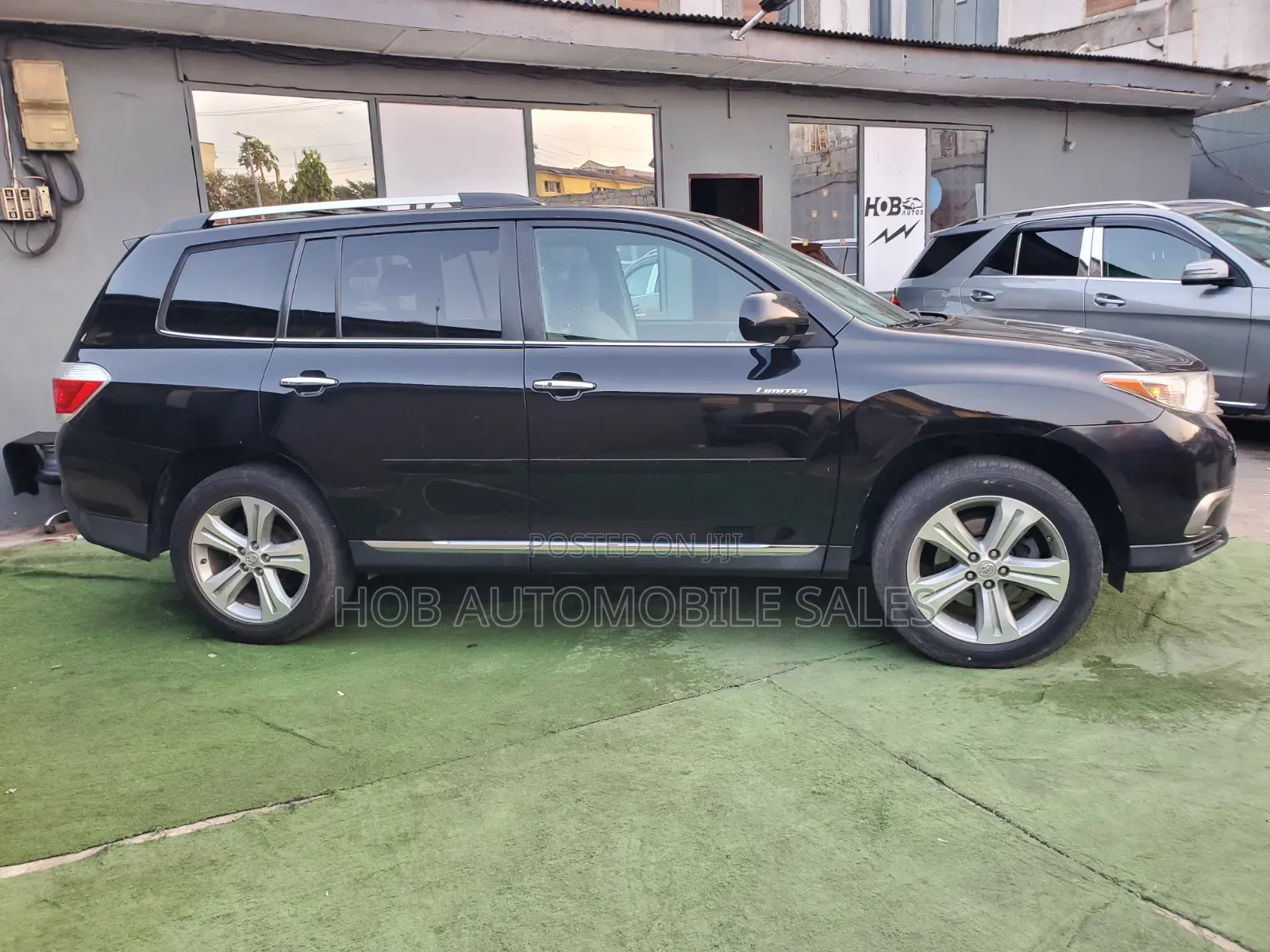 Toyota Highlander Limited 2012 Black