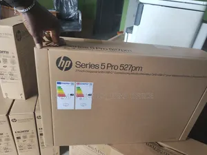 HP Series 5 Pro 527pm USB -C Conferencing Monitor (9e0y9ut) 27" QHD
