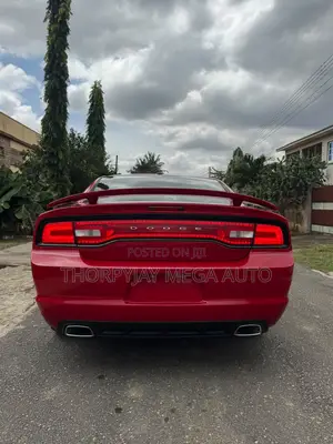 Dodge Charger SE 2012 Red