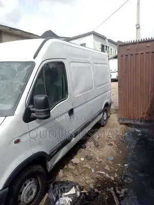 Renault Master 2012 White