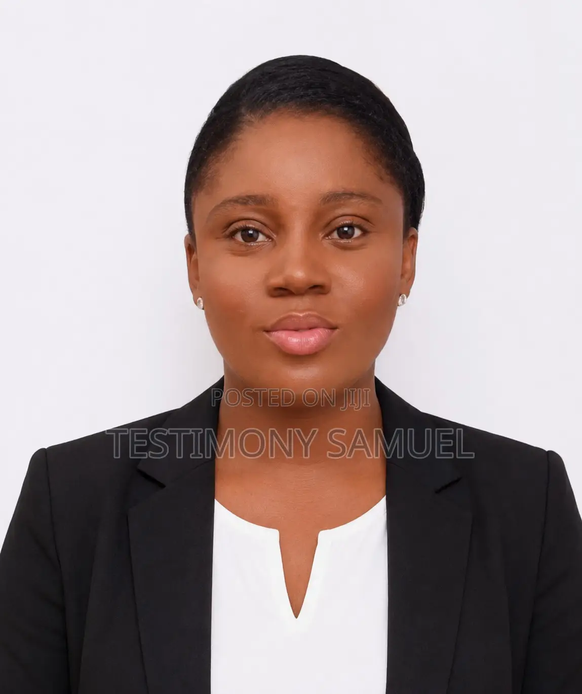 Female Customer Relationship Officer (Real Estate