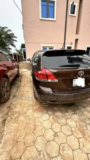 Toyota Venza V6 2010 Brown