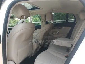 Mercedes-Benz GLC-Class 2017 White