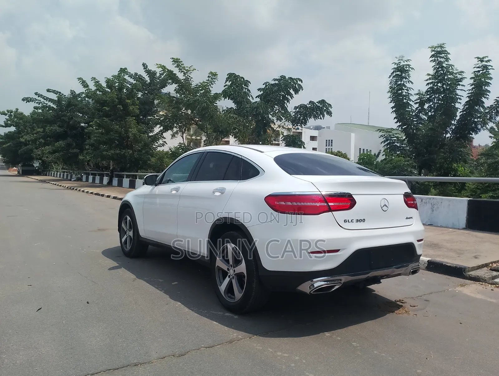 Mercedes-Benz GLC-Class 2017 White