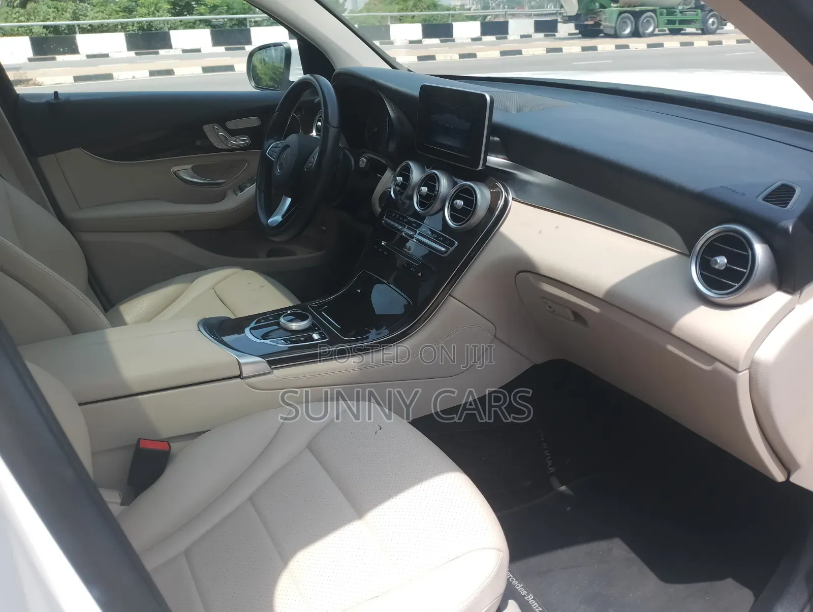 Mercedes-Benz GLC-Class 2017 White