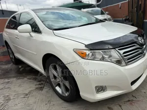 Toyota Venza 2010 White