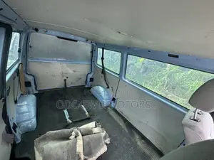 Volkswagen Transporter 2004 Blue