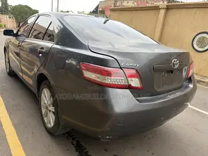 Toyota Camry 2011 Gray