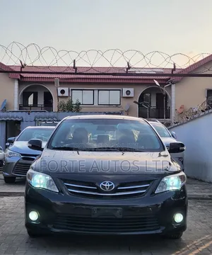 Toyota Corolla LE 4dr Sedan (1.8L 4cyl 4A) 2012 Black