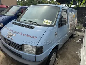 Volkswagen Transporter 2004 Blue