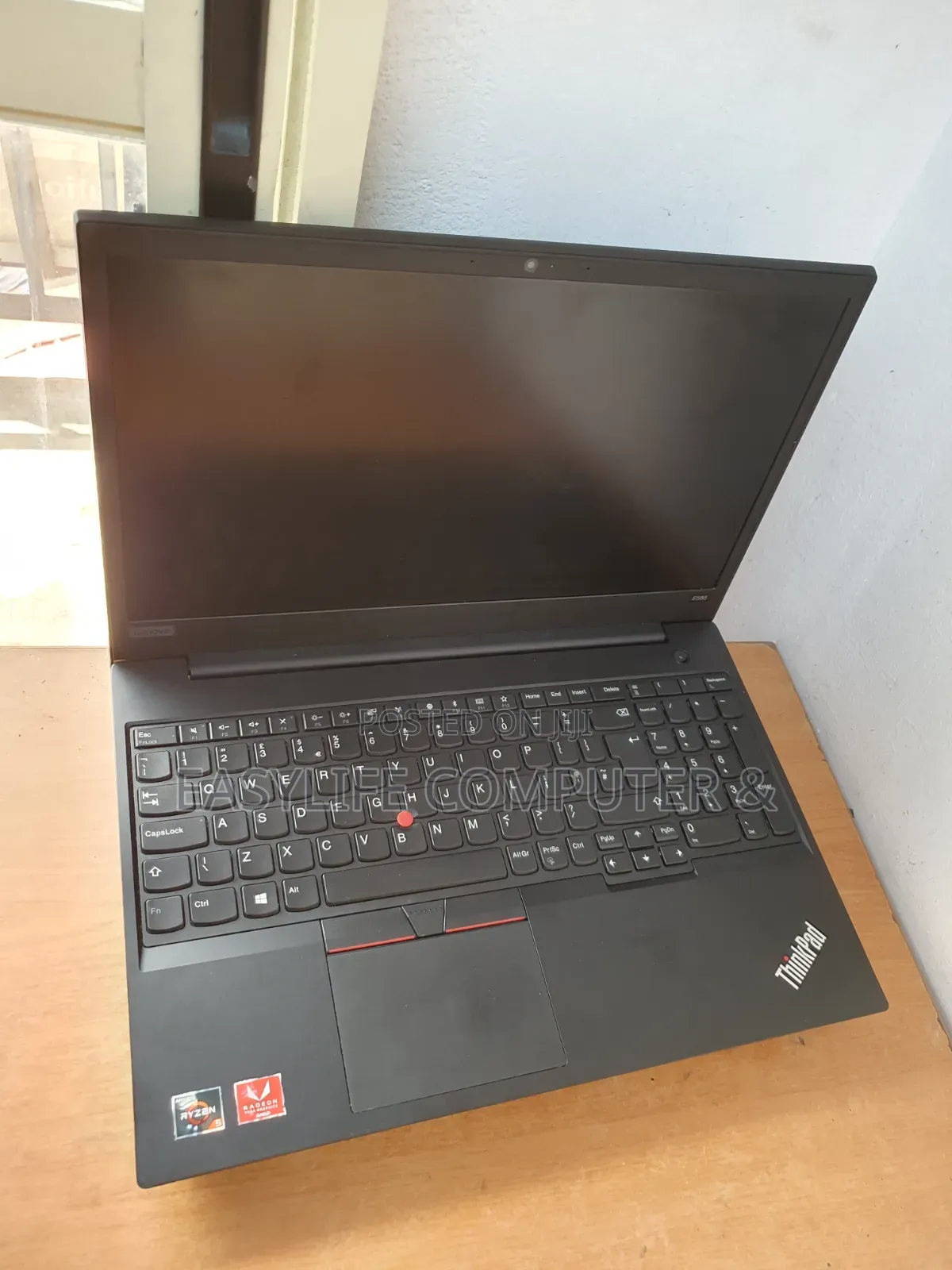 Laptop Lenovo ThinkPad E585 8GB AMD Ryzen 5 SSD 256GB