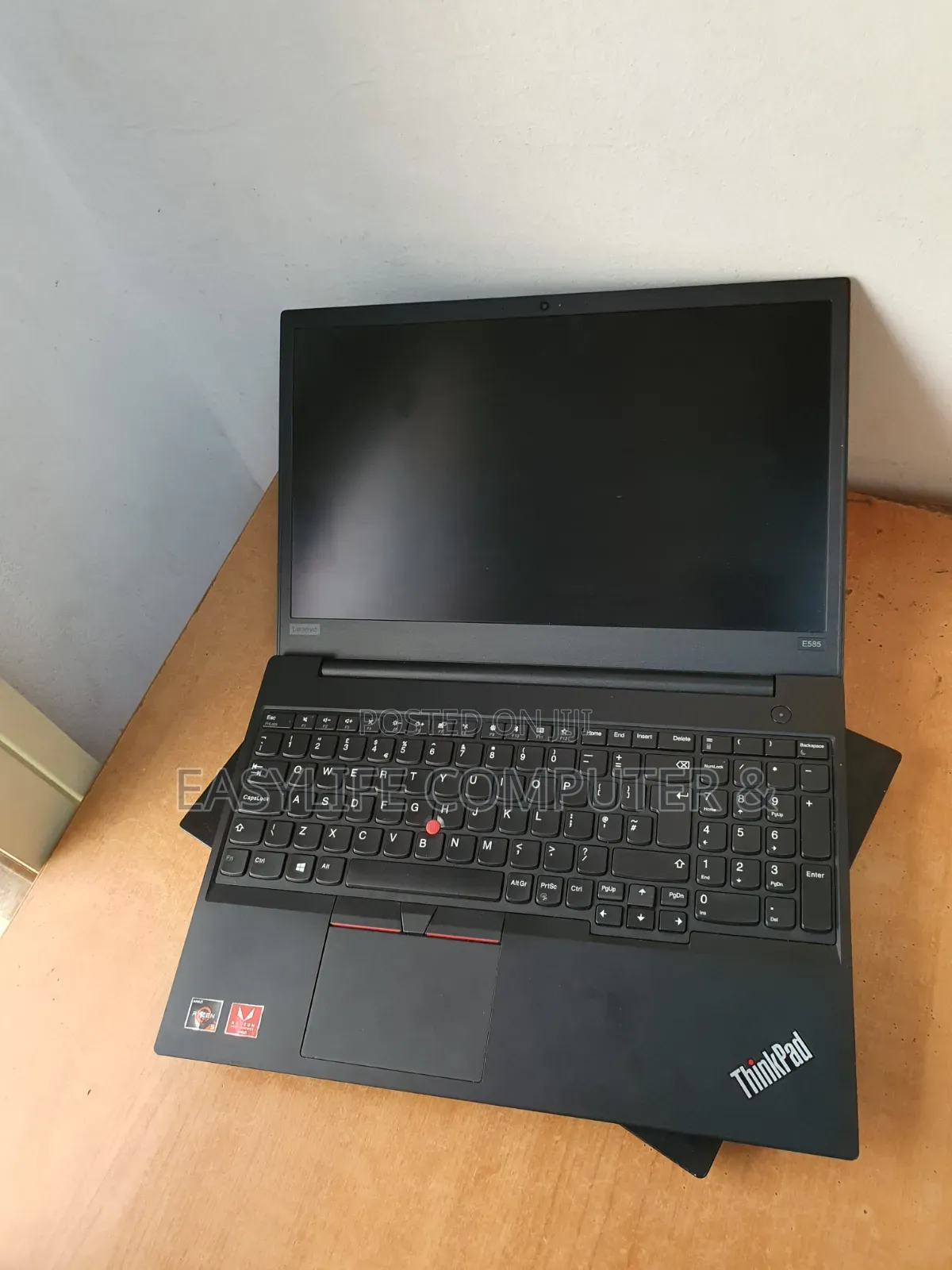 Laptop Lenovo ThinkPad E585 8GB AMD Ryzen 5 SSD 256GB