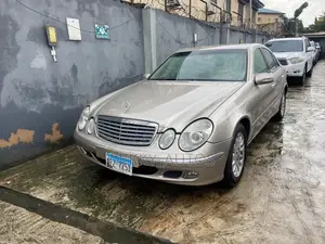 Mercedes-Benz E200 2006 Brown