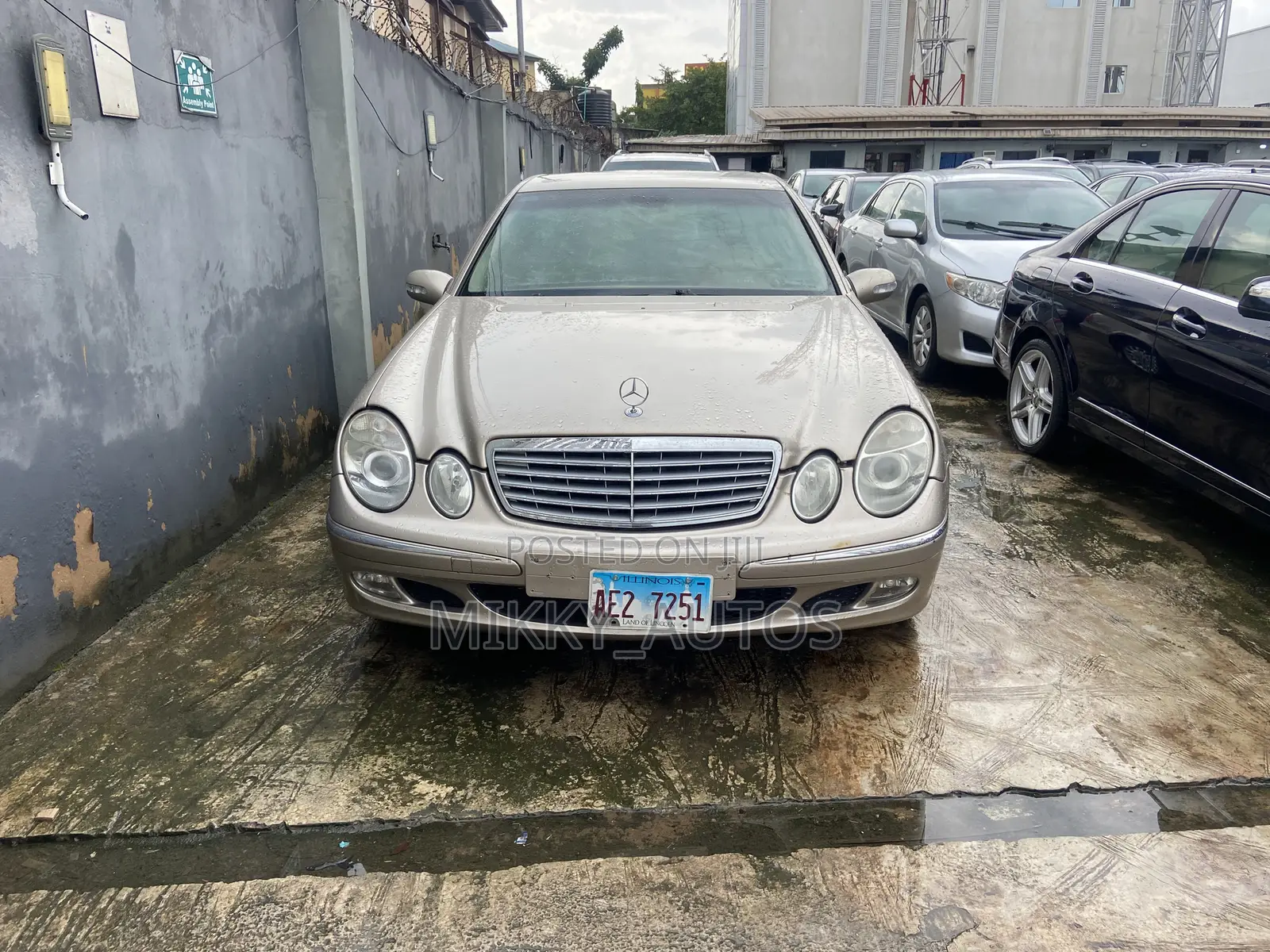 Mercedes-Benz E200 2006 Brown