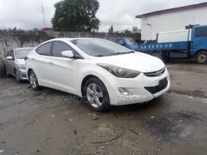 Hyundai Elantra 2013 White