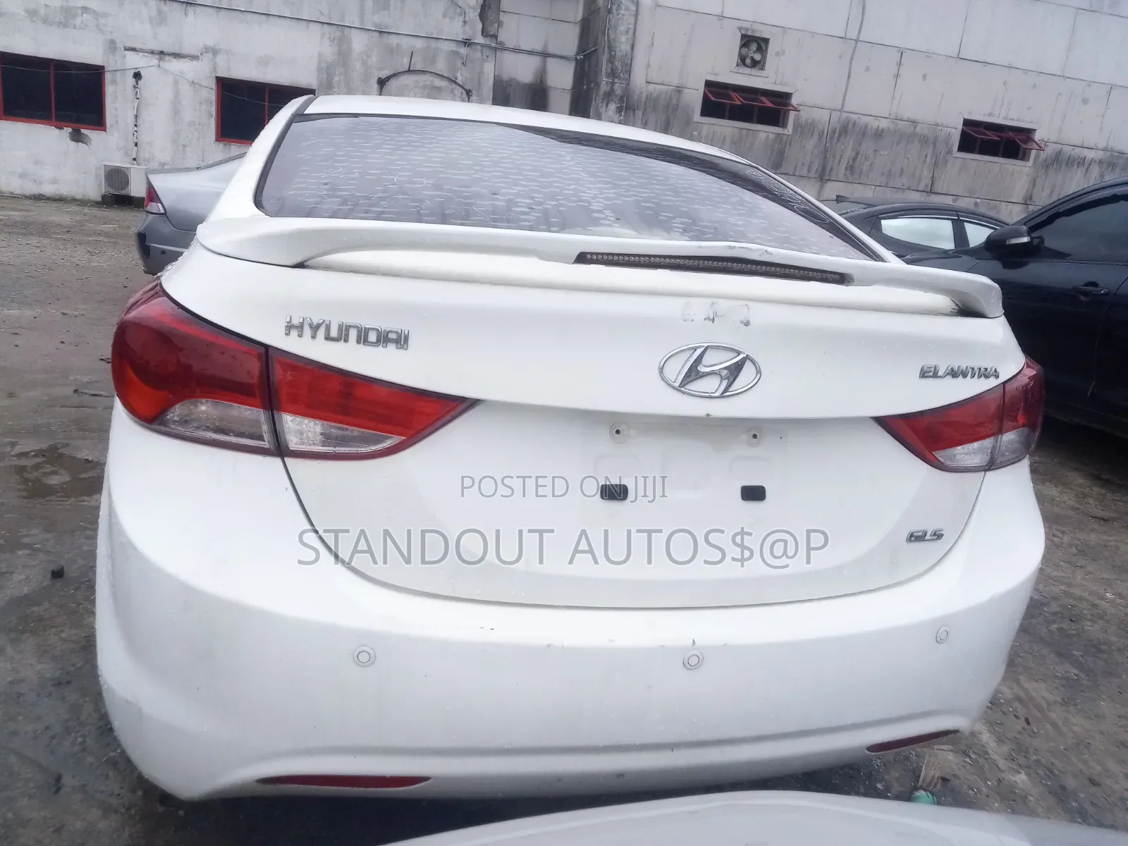 Hyundai Elantra 2013 White