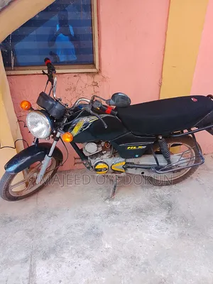 TVS HLX Plus ES 2022 Black