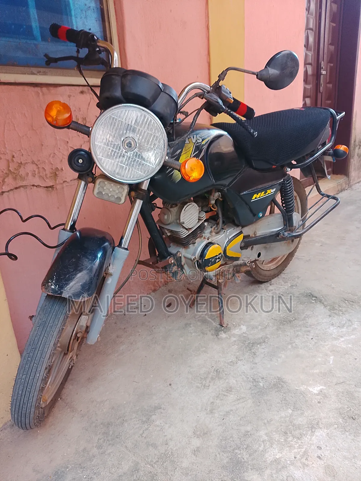 TVS HLX Plus ES 2022 Black