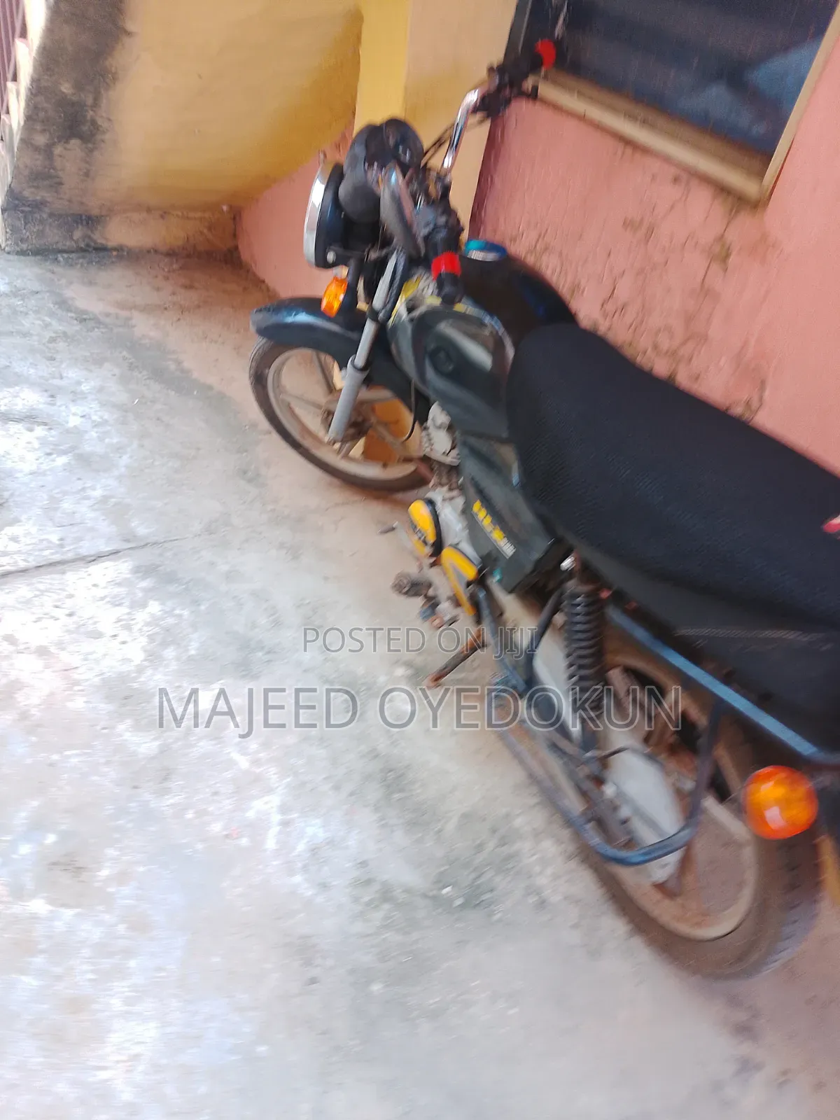 TVS HLX Plus ES 2022 Black