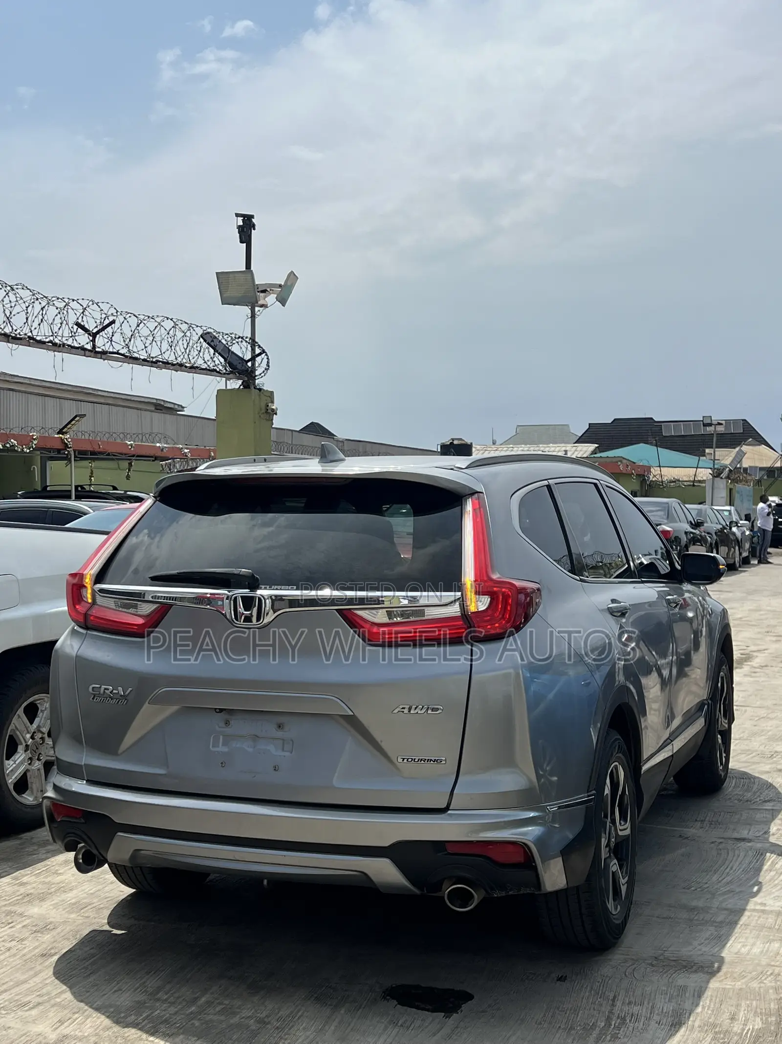 Honda CR-V Touring AWD 2018 Gray