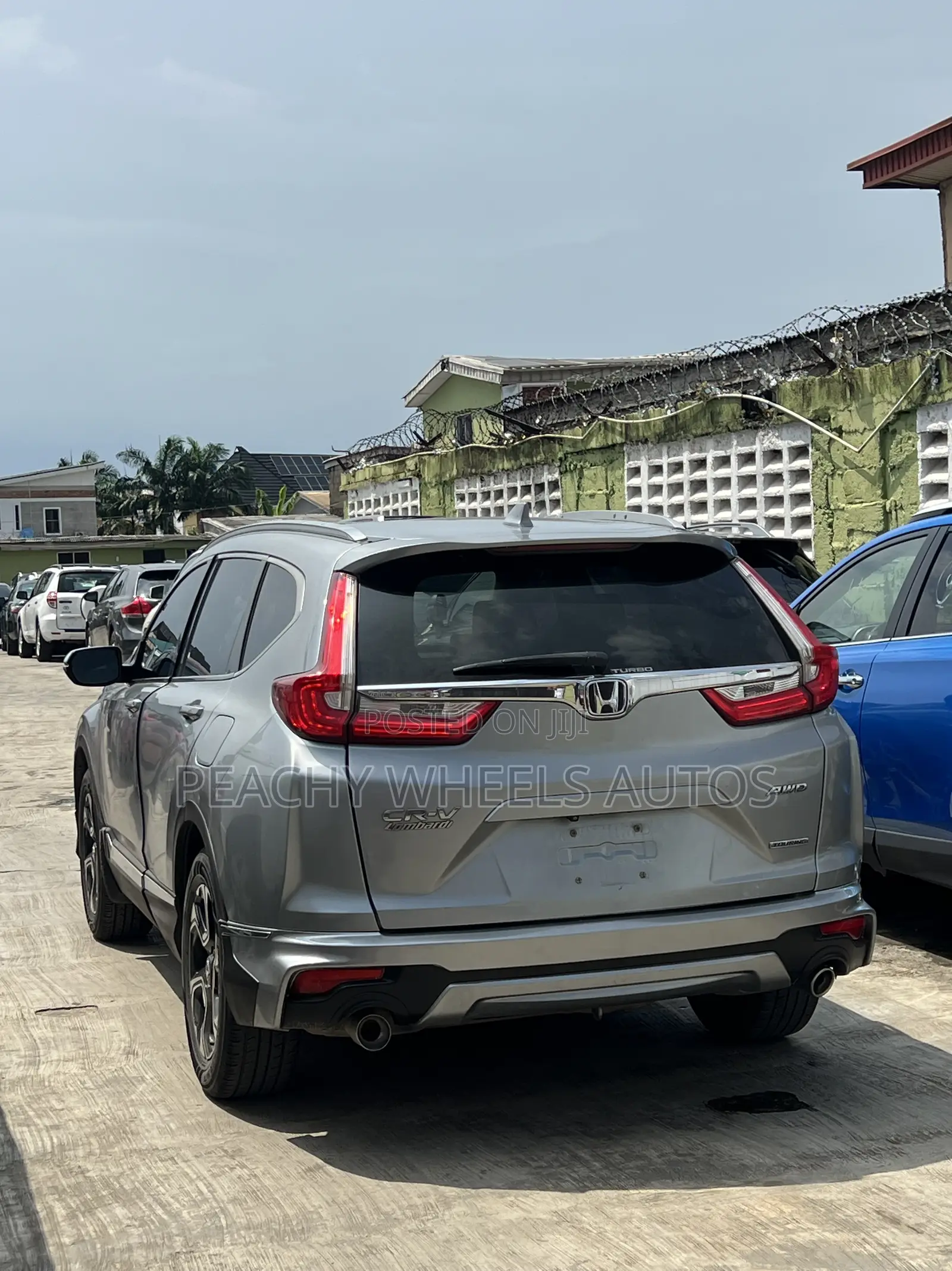 Honda CR-V Touring AWD 2018 Gray