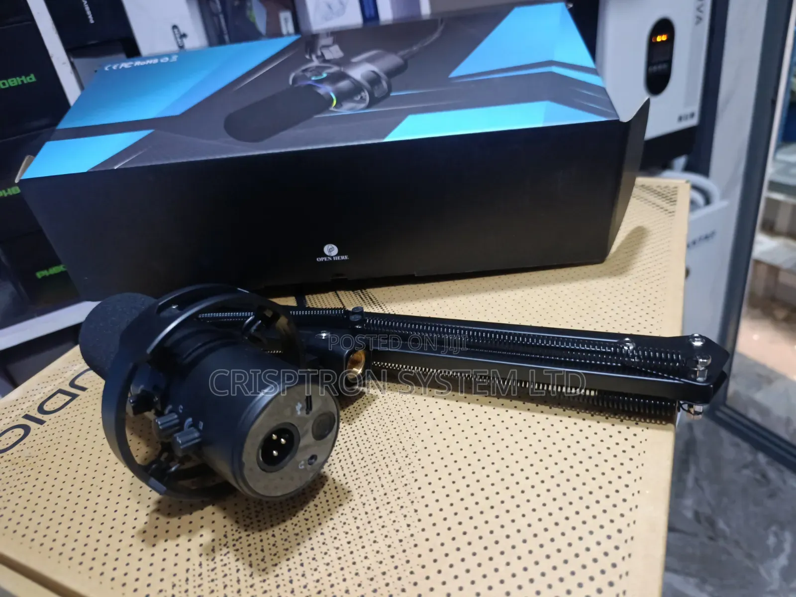 WM8 Mic + Bracket Arm Stand Podcast Streaming Microphone