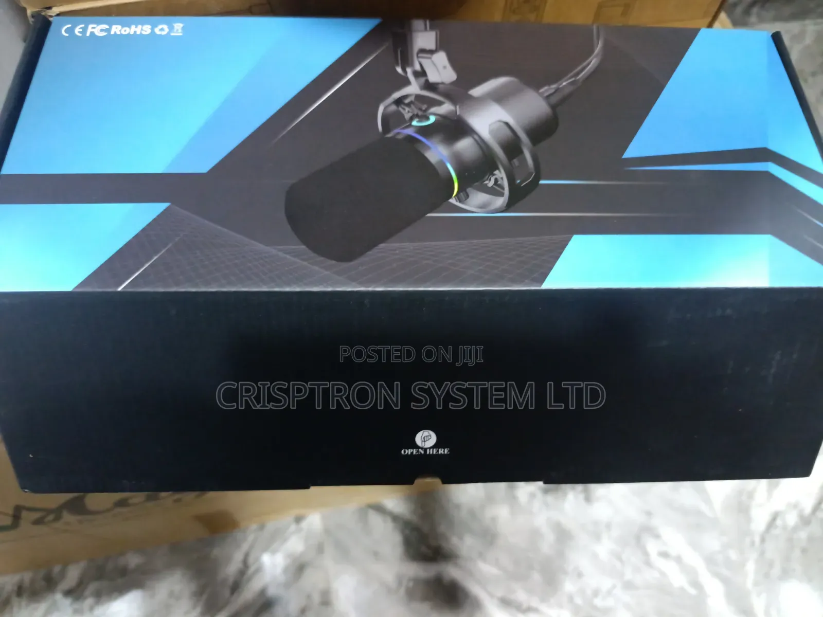 WM8 Mic + Bracket Arm Stand Podcast Streaming Microphone