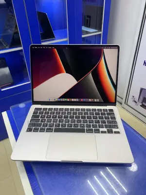 Laptop Apple MacBook Air 2024 M3 8GB Apple M3 SSD 256GB