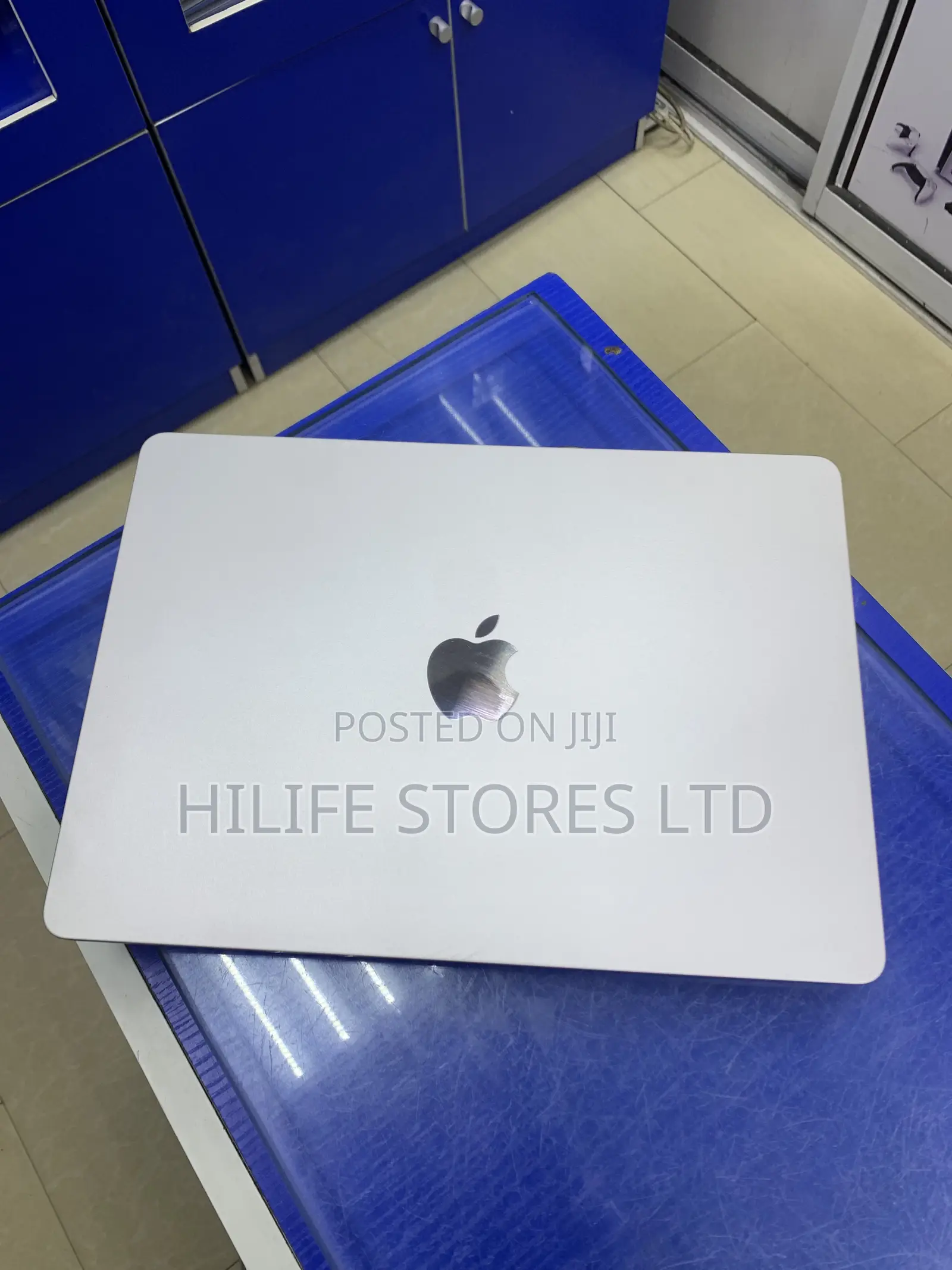 Laptop Apple MacBook Air 2024 M3 8GB Apple M3 SSD 256GB