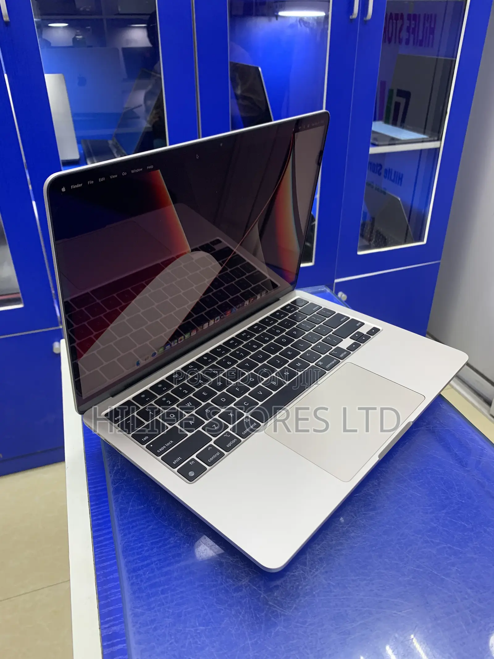 Laptop Apple MacBook Air 2024 M3 8GB Apple M3 SSD 256GB