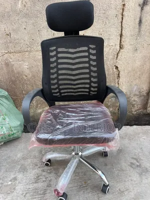 Executive Office Chair With Leg Rest.