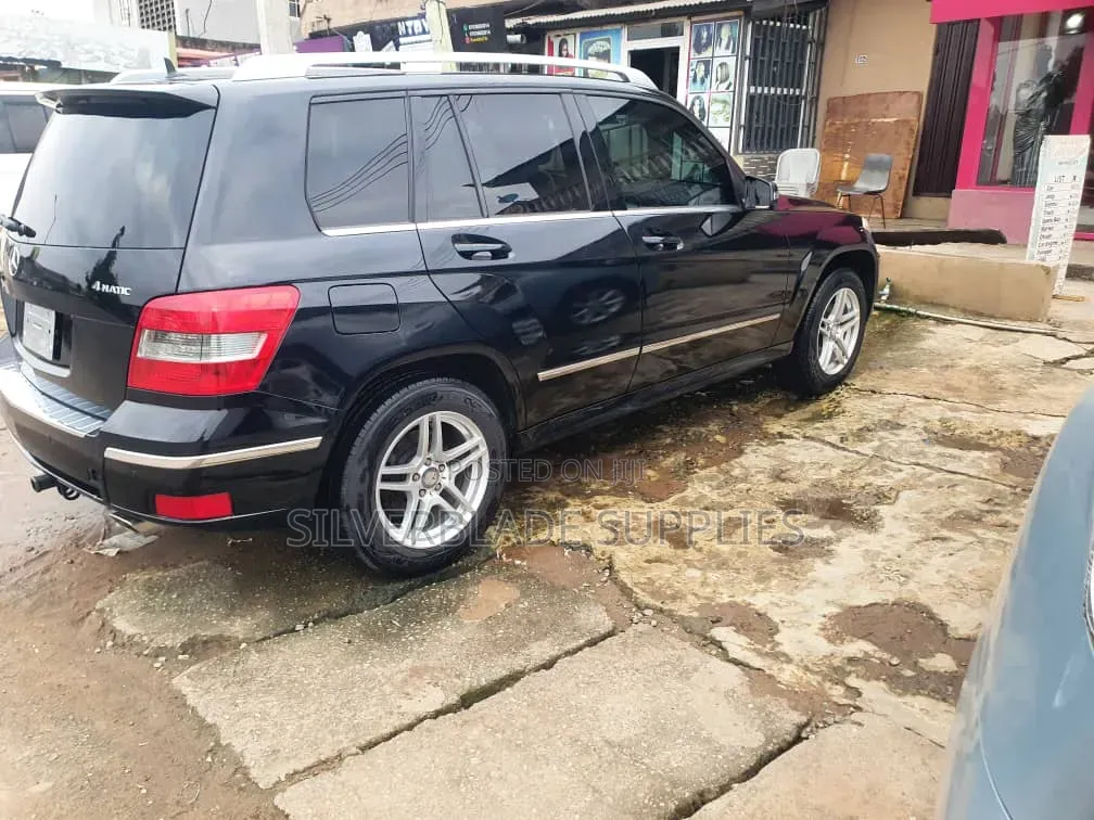 Mercedes-Benz GLK-Class 2011 Black