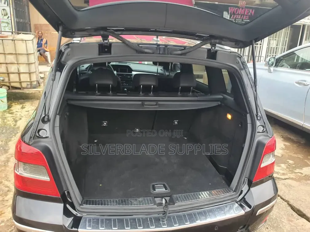 Mercedes-Benz GLK-Class 2011 Black