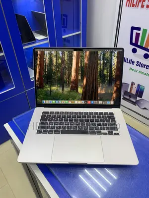 Laptop Apple MacBook Air 2023 M2 8GB Apple M2 SSD 256GB