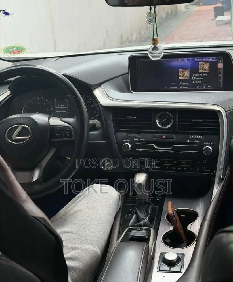 Lexus RX 350 AWD 2017 White