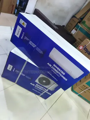 Modern Indoor Air Conditioning With Maxi 1.5HP AC