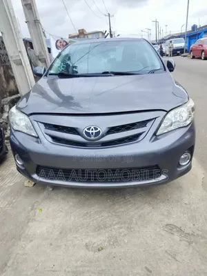 Toyota Corolla 2011 Gray