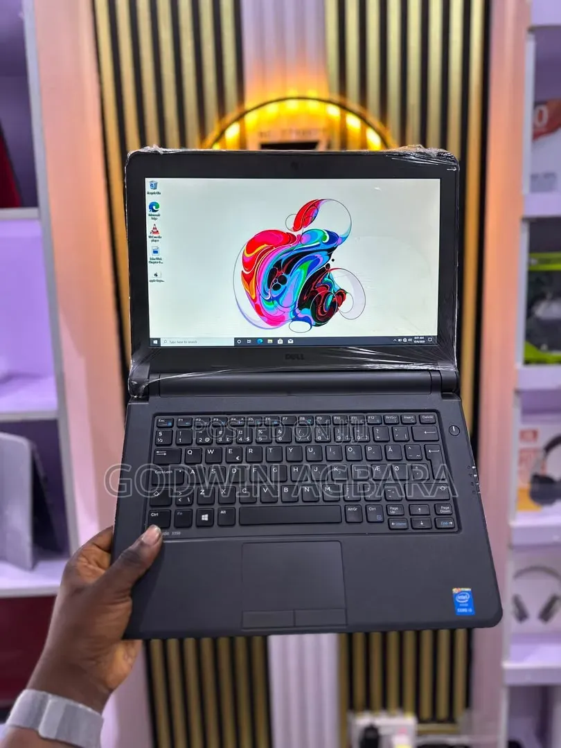 Laptop Dell Latitude 3350 8GB Intel Core i3 SSD 128GB