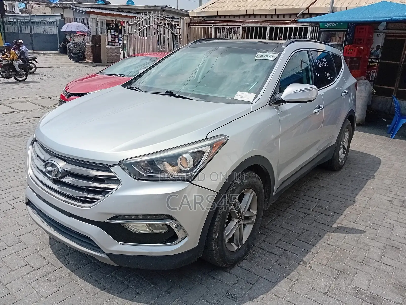 Hyundai Santa Fe 2018 Silver