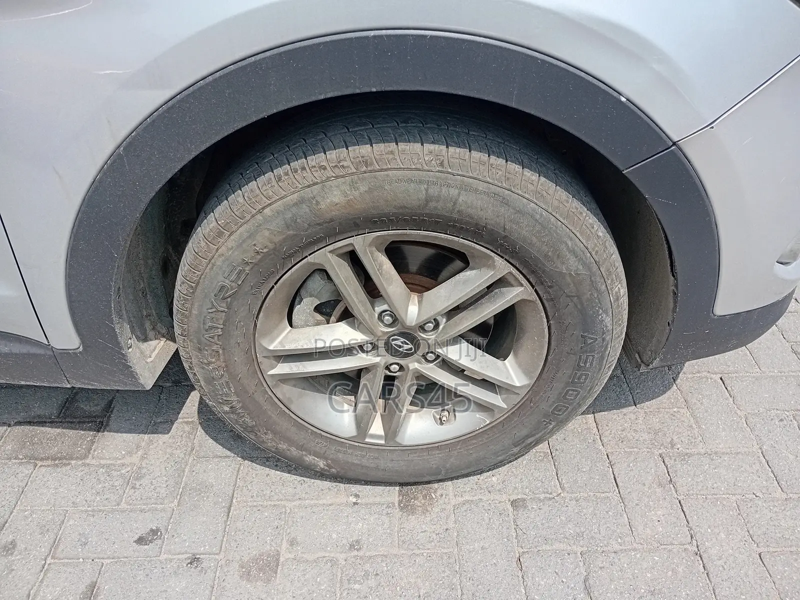 Hyundai Santa Fe 2018 Silver