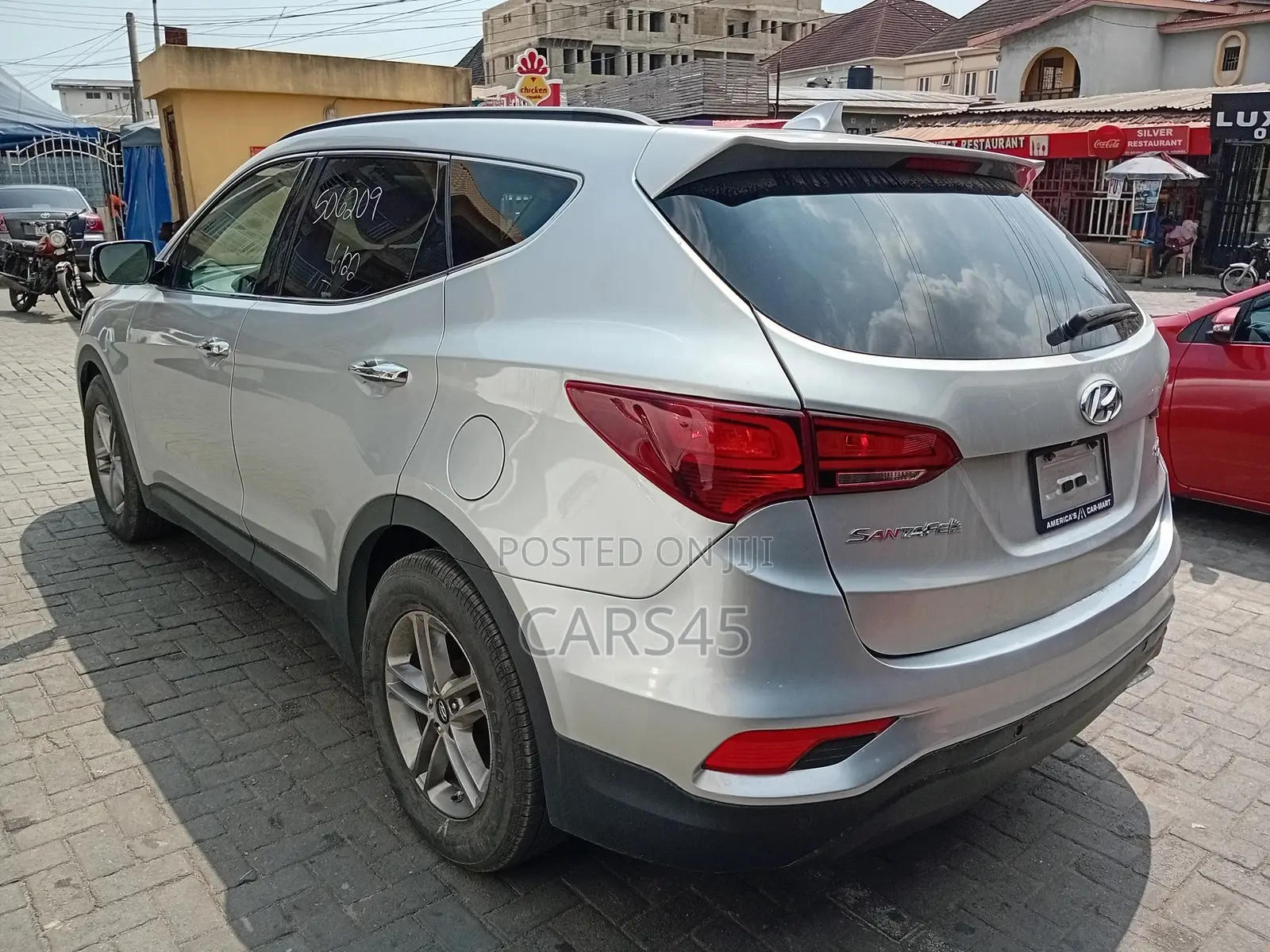 Hyundai Santa Fe 2018 Silver