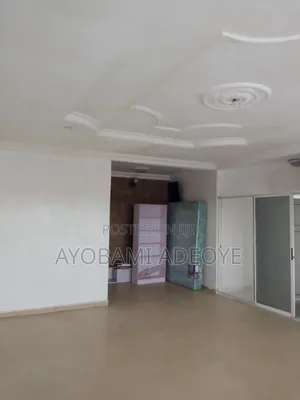 2bdrm Apartment in Chevron for rent