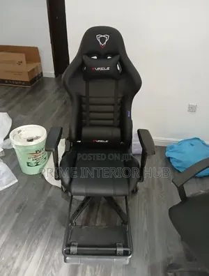 Furgle Professional Gaming Chair With Footrest